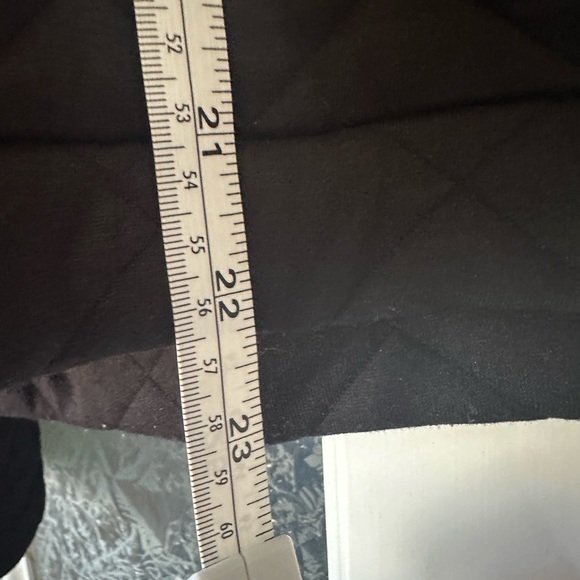 Quilted Mock Neck Top - Picture 4 of 4